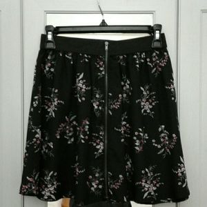 NWOT Material Girl Skirt